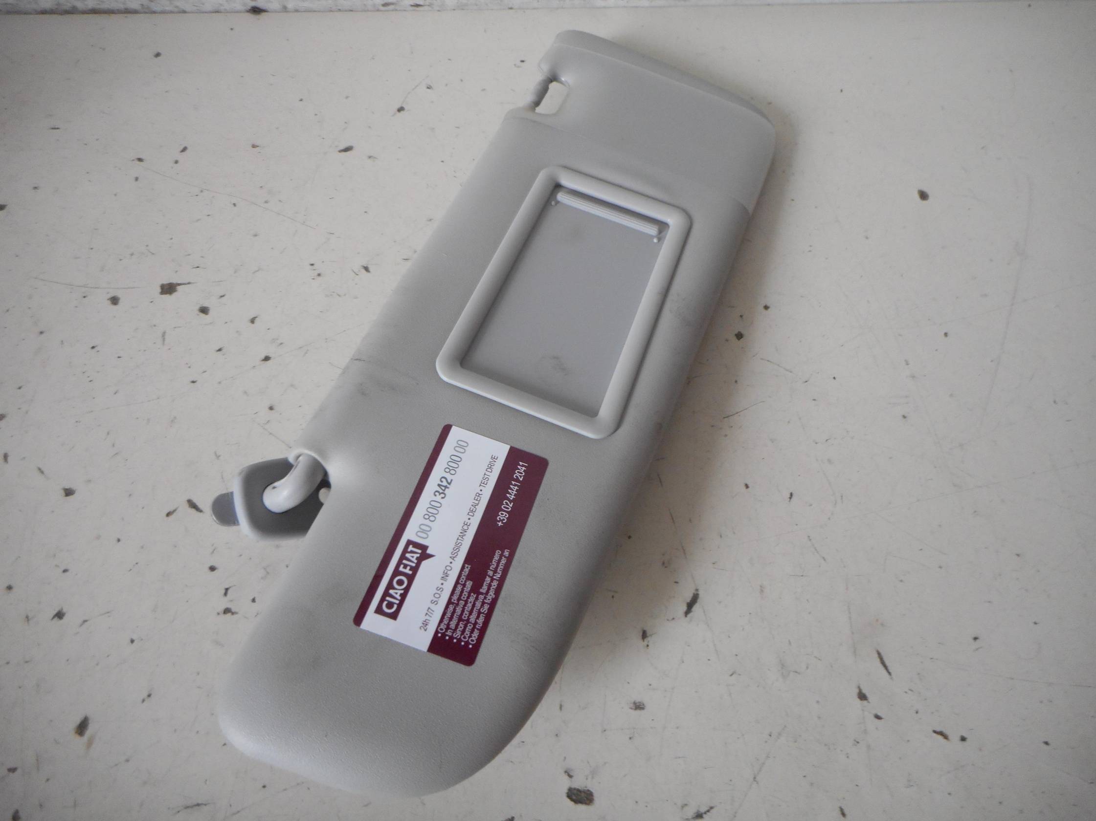 Aletta parasole parabrezza sx.